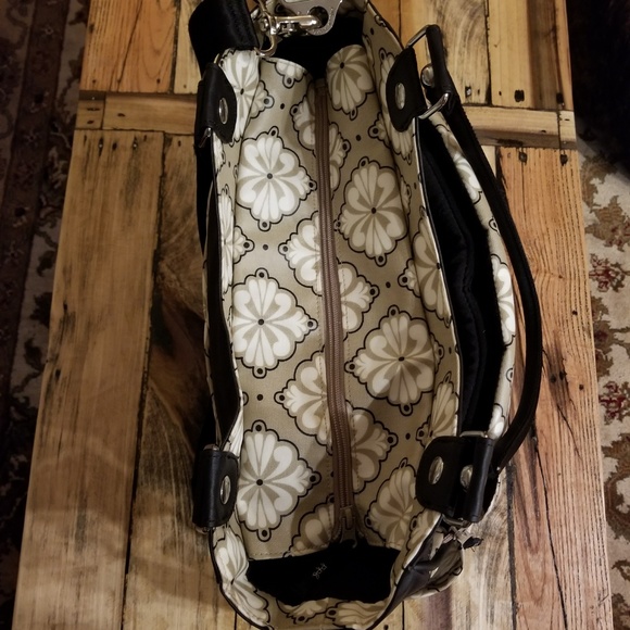 EUC Petunia Pickle Bottom diaper bag City Carryall